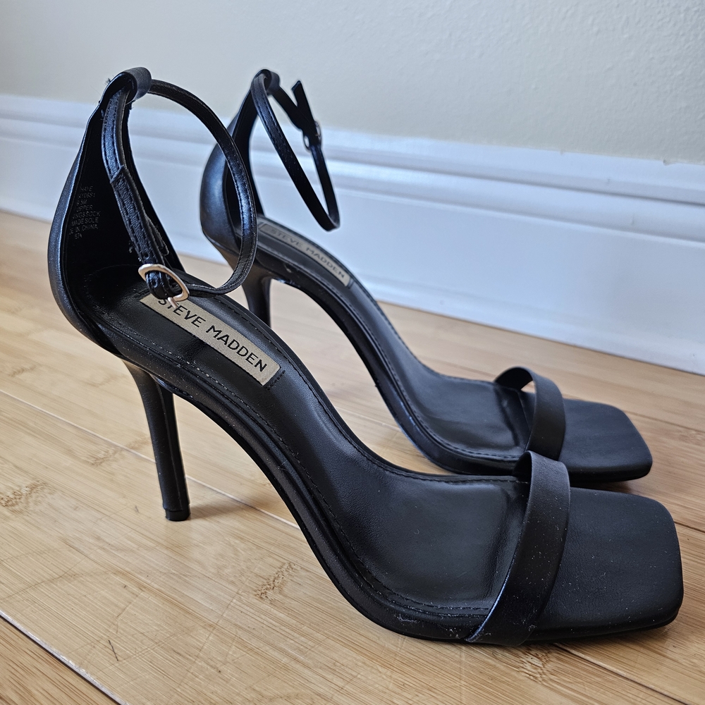 Steve Madden Glossy Black Ankle Strap Heels